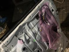 Правая дверь Alphard 2002-2008