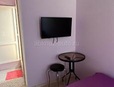 Сдается 1-комнатная квартира в центре Сухума. Рынок. Частный дом