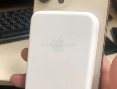 повер банк MagSafe 