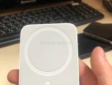 повер банк MagSafe 
