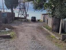 100 метров море.