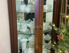 Две угловые горки и тумба в комплекте