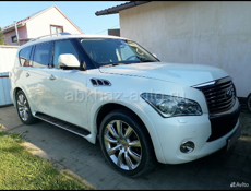 Infiniti QX56