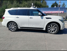 Infiniti QX56