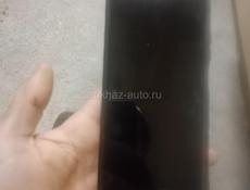 Продаю телефон срочно