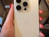 Продаю айфон 15 про 