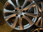 Продам диски с шинами 