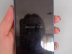 Продаю Айфон 13