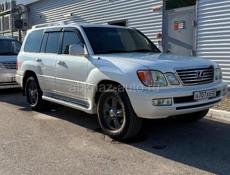 Lexus LX