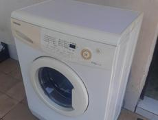 Стиральная машина SAMSUNG WF-F1061