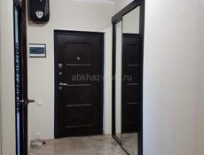 Сдается на длительный срок 2-комнатная квартира в Сухуме( Синоп)с ремонтом у моря. Шум прибоя в подарок) 