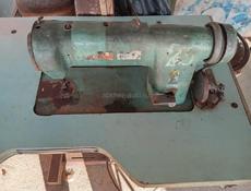 Продаю машинки для шитья одежды - 4 шт.