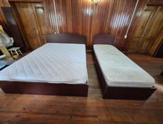 Продаю кровати б/у