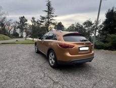 Infiniti FX