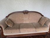 Диван в классическом стиле