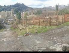 Продаю участок 4,5 соток с фундаментом на дом, раион чанбы не далеко от школы, хорошему клиенту торг уместен, ухоженный участок загоражоный.. цена 800000