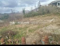 Продаю участок 4,5 соток с фундаментом на дом, раион чанбы не далеко от школы, хорошему клиенту торг уместен, ухоженный участок загоражоный.. цена 800000