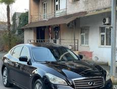 Infiniti M35