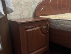 Продается б/у спальный гарнитур 