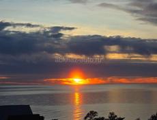 Номера в мини гостинице с видом на море и выходом в сосновый лес