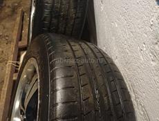 Продаю 2 колеса р 17  может кому на прицеп или на запаски надо диски японские 