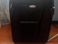 Чемодан на колёсах Самсонайт 