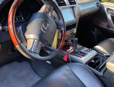 Lexus RS