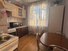 Сдается 2 комнатная квартира в центре города. олько на длительный срок,с животными строго запрещено  цена за месяц 27000 тысяч 