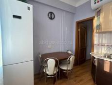 Сдается 2 комнатная квартира в центре города. олько на длительный срок,с животными строго запрещено  цена за месяц 27000 тысяч 