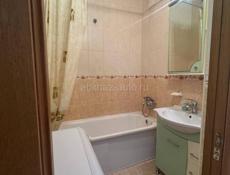 Сдается 2 комнатная квартира в центре города. олько на длительный срок,с животными строго запрещено  цена за месяц 27000 тысяч 