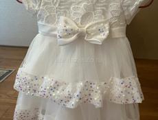 Продаю новое Детское платье 