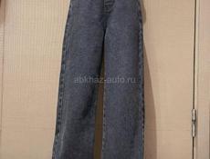 Продаю детские джинсы