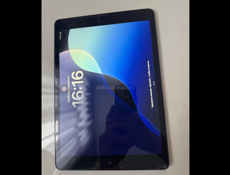 СРОЧНО ПРОДАЮ ПЛАНШЕТ (iPad 7)