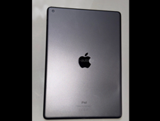 СРОЧНО ПРОДАЮ ПЛАНШЕТ (iPad 7)