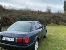 Audi 80