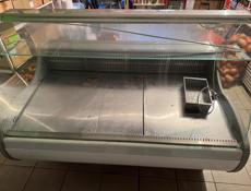 Витринный холодильник 