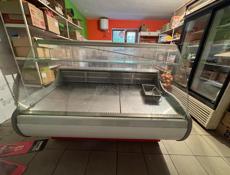 Витринный холодильник 