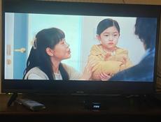 Телевизор Витязь  32 дюйма со Смарт Тв пользовались в отличном состоянии 