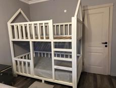 Продается детская двухъярусная кровать.Производсво Турция б/у в хорошем состоянии 