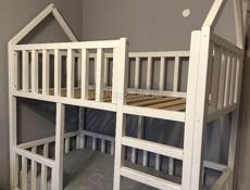 Продается детская двухъярусная кровать.Производсво Турция б/у в хорошем состоянии 