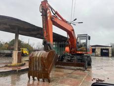 Экскаватор