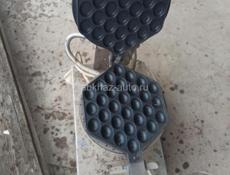 Вафельница 