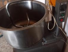 Продаю тестомешалку 