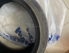 R18 235/40 одна шина почти ка кит новая ,