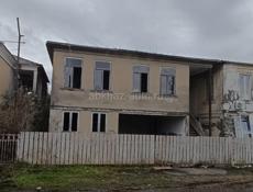 Продается дом г Очамчира рядом с ц рынком !!!