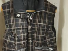 Продаю жилетку 