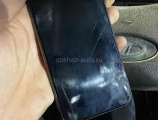 Айфон 11 полный комплект, в оригинале всё, работает идеально, цена 13.000 тысяч без торга 