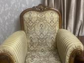 Диван с креслами 