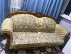 Диван с креслами 