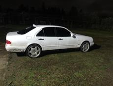 Mercedes-Benz E-Класс